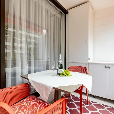 222 Olympia Apartment